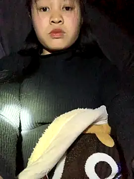 NhuFox online show from November 27, 2025, 1:11 pm