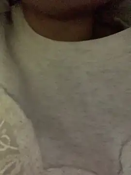 NhuFox online show from December 14, 2025, 12:44 pm