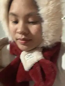 NhuFox online show from February 20, 2026, 1:35 am