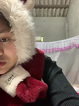 NhuFox online show from February 25, 2026, 1:39 am