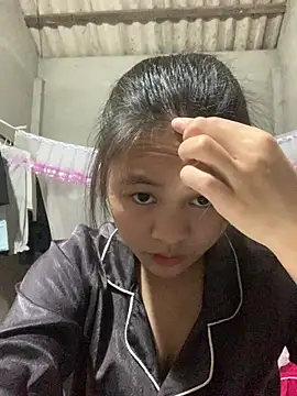 NhuFox online show from March 1, 2026, 1:44 pm