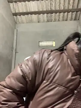 NhuFox online show from February 10, 2026, 9:08 am