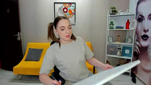 JaquelinLaurent online show from September 9, 2025, 6:17 pm