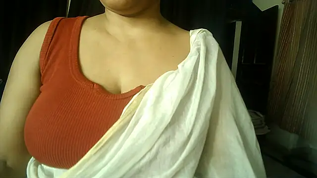 Snapshot of Anaconda-Mall chatting on May 21, 2026, 8:17 pm Anaconda-Mall online show from May 21, 2026, 8:17 pm