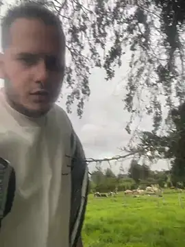 Pablo EscobarGomez online show from February 19, 2026, 10:40 pm