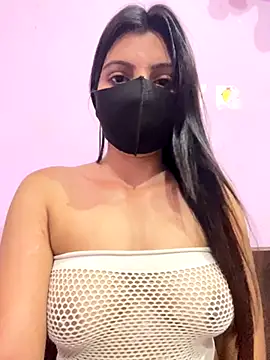 Snapshot of _01ruhi chatting on October 6, 2025, 7:36 pm 01ruhi online show from October 6, 2025, 7:36 pm