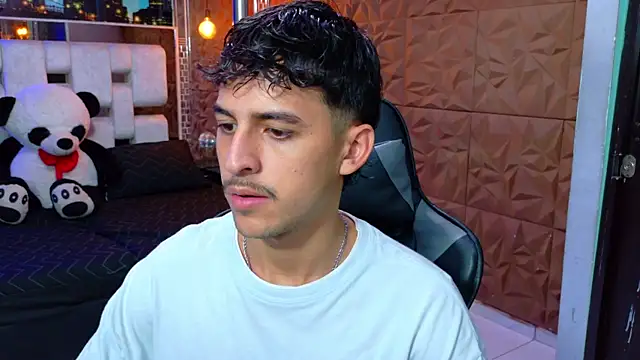 Snapshot of Alan_Del_Reyx chatting on September 30, 2025, 4:40 am Alan Del Reyx online show from September 30, 2025, 4:40 am