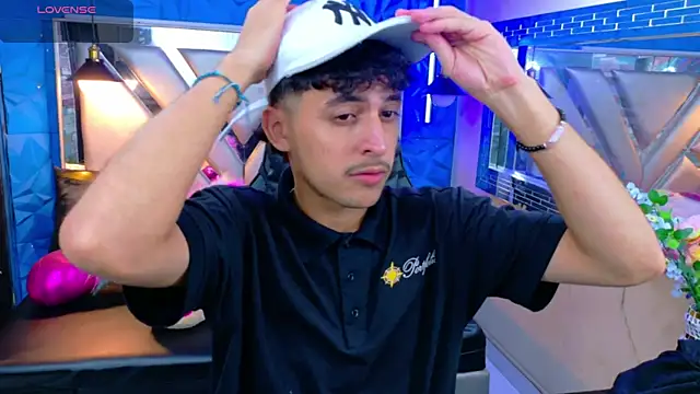 Snapshot of Alan_Del_Reyx chatting on September 26, 2025, 4:41 am Alan Del Reyx online show from September 26, 2025, 4:41 am