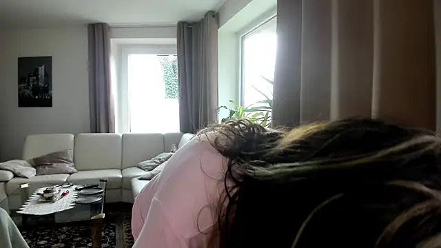 Natascha-Hill online show from February 26, 2025, 8:50 am