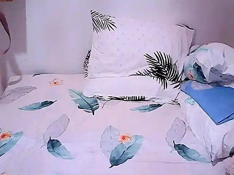 Snapshot of Sweetyummybabygirl chatting on June 17, 2026, 7:30 am Sweetyummybabygirl online show from June 17, 2026, 7:30 am