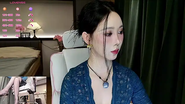 AYW-21 online show from October 30, 2025, 12:36 pm