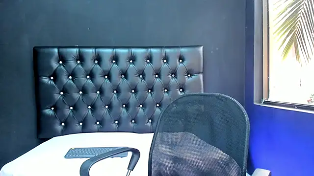 Snapshot of amanda_noir chatting on December 1, 2025, 7:26 pm amanda noir online show from December 1, 2025, 7:26 pm