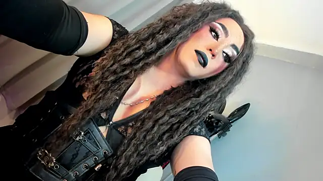 Snapshot of MagnaCumLoader17 chatting on November 28, 2025, 10:54 pm MagnaCumLoader17 online show from November 28, 2025, 10:54 pm