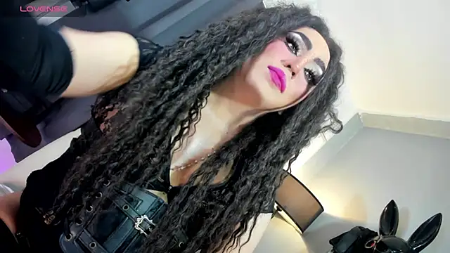 Snapshot of MagnaCumLoader17 chatting on October 20, 2025, 10:10 pm MagnaCumLoader17 online show from October 20, 2025, 10:10 pm