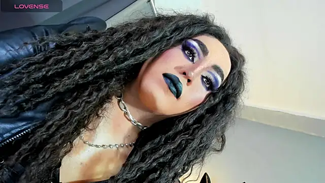 Snapshot of MagnaCumLoader17 chatting on November 3, 2025, 9:07 pm MagnaCumLoader17 online show from November 3, 2025, 9:07 pm