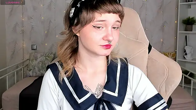 Tori Cutie online show from April 21, 2026, 1:42 am