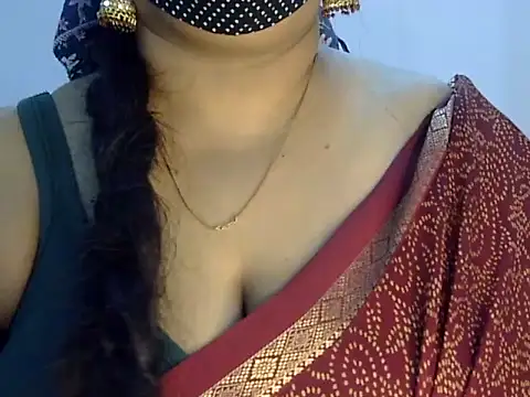 Snapshot of Siya_Akhor chatting on October 14, 2025, 7:03 pm Siya Akhor online show from October 14, 2025, 7:03 pm