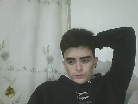 Snapshot of Rodrigo99_9 chatting on March 26, 2026, 6:33 am Rodrigo99 9 online show from March 26, 2026, 6:33 am