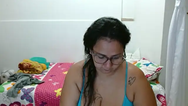 18and45couple online show from April 14, 2026, 4:06 am