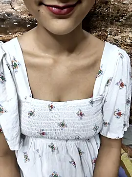 Indian-Aleena online show from October 3, 2025, 6:42 pm