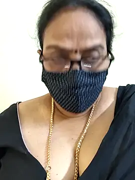 Snapshot of heera-rani chatting on April 20, 2026, 6:05 am heera-rani online show from April 20, 2026, 6:05 am
