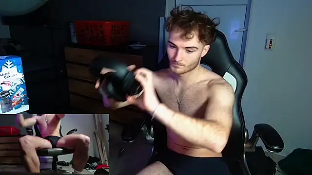 Rudi2007Eye online show from December 14, 2025, 4:23 pm