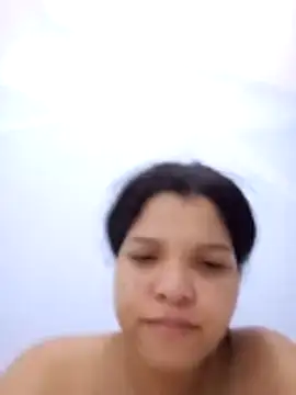 VictoriDior online show from April 4, 2026, 5:47 am