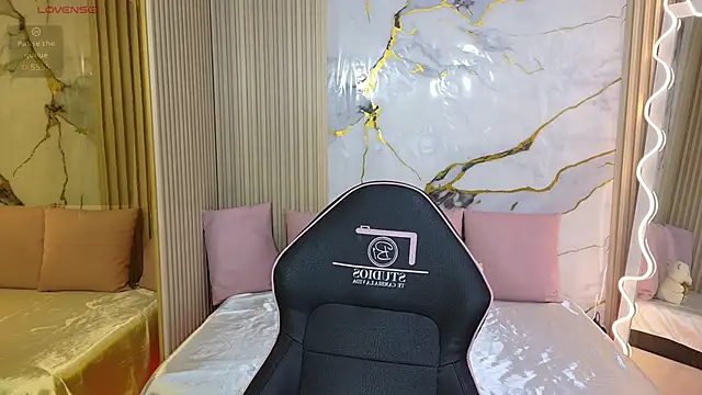 Lexy tay online show from February 24, 2026, 11:44 am