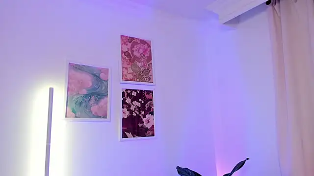 Snapshot of canelleGarces chatting on December 2, 2025, 10:55 pm canelleGarces online show from December 2, 2025, 10:55 pm