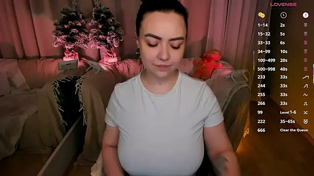 ashton heidii online show from December 21, 2025, 11:49 pm