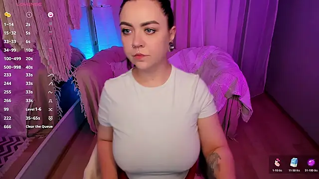 ashton heidii online show from November 4, 2025, 10:46 pm