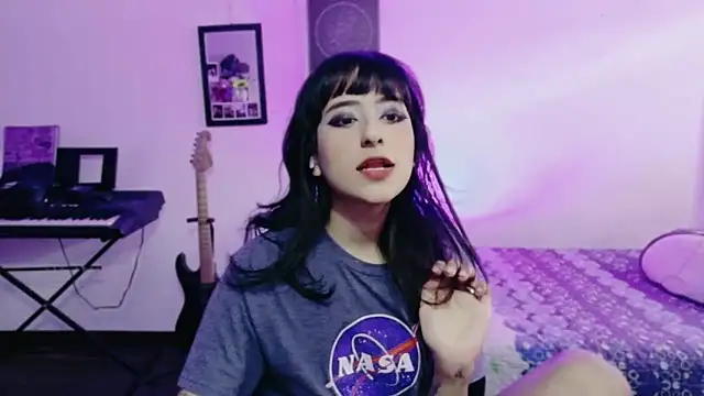 atenea dragon   online show from March 15, 2026, 7:21 pm