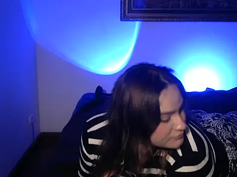 Snapshot of laurale_phillipe chatting on February 28, 2026, 10:42 pm laurale phillipe online show from February 28, 2026, 10:42 pm