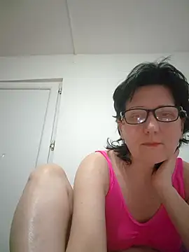 Vera Elle online show from April 8, 2026, 5:58 pm