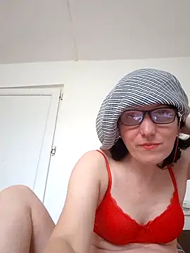 Vera Elle online show from April 2, 2026, 11:50 am