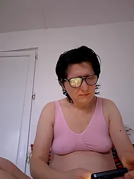 Vera Elle online show from March 3, 2026, 5:14 am