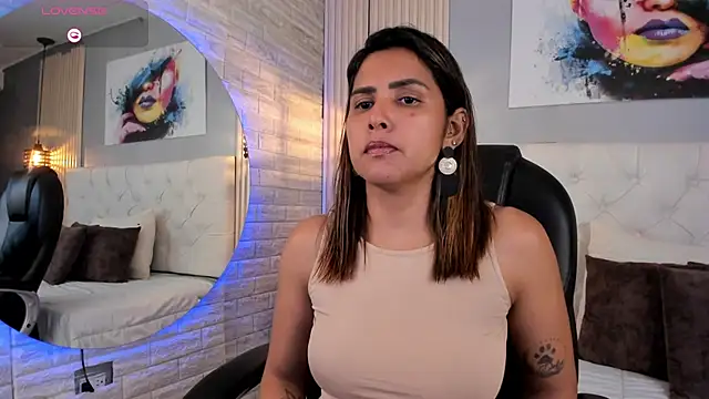 scarletbaker  online show from September 26, 2025, 6:59 pm