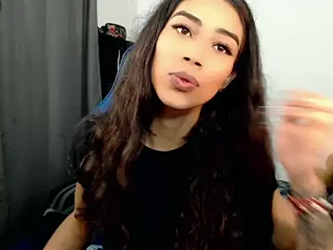 Sweet-Cris online show from January 12, 2026, 7:42 pm