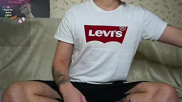 johnstoneisland online show from December 1, 2025, 10:05 am