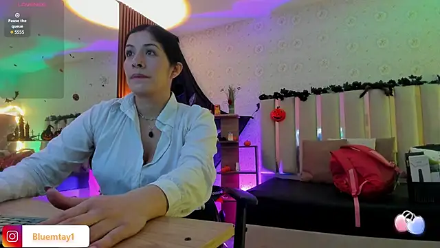 Snapshot of BLUE_TAY1 chatting on October 27, 2025, 12:06 pm BLUE TAY1 online show from October 27, 2025, 12:06 pm