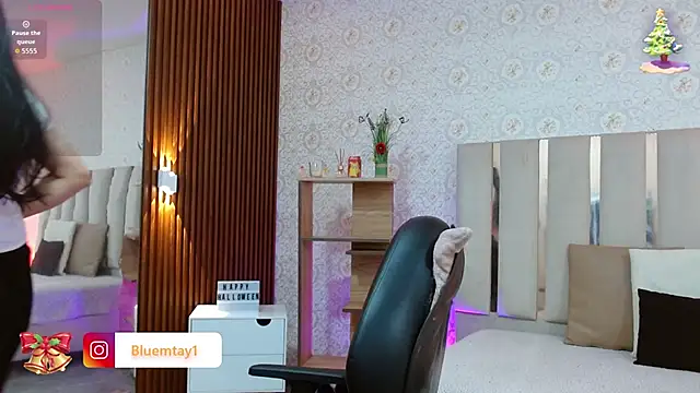 Snapshot of BLUE_TAY1 chatting on November 10, 2025, 12:43 pm BLUE TAY1 online show from November 10, 2025, 12:43 pm