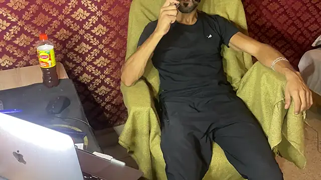 JUSTFORRICH online show from October 10, 2025, 8:53 pm