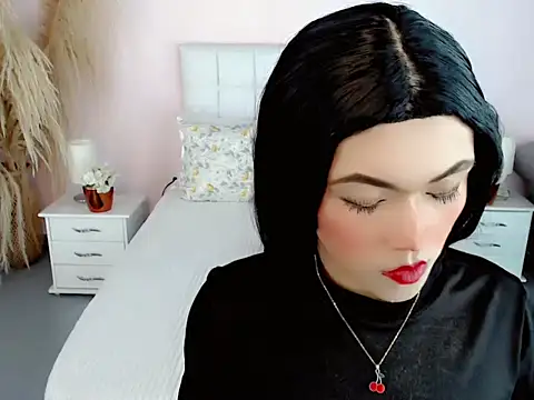 nathalialoes1 online show from November 18, 2025, 9:51 pm