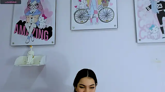 milk candy18 online show from November 13, 2025, 10:52 am