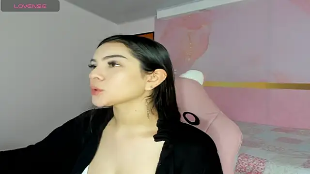 milk candy18 online show from October 14, 2025, 12:28 pm