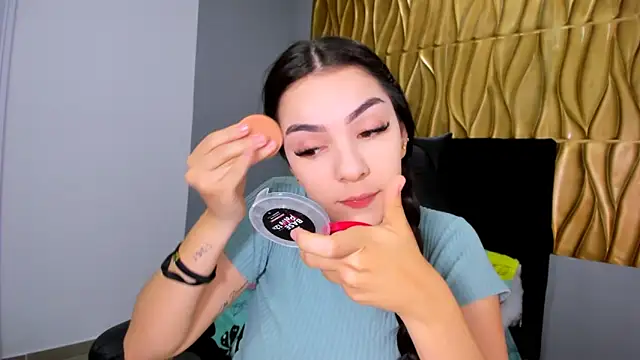 milk candy18 online show from November 29, 2025, 10:59 am