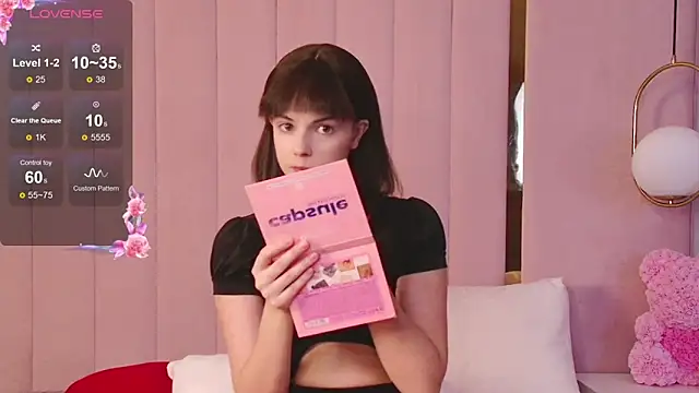 Miranda Kerry online show from December 19, 2025, 6:27 am