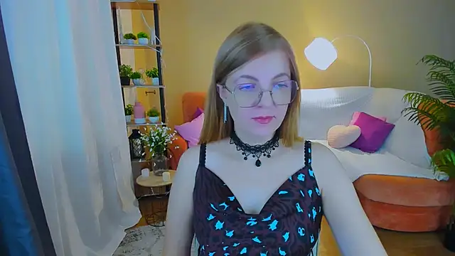 YourUniverser online show from November 6, 2025, 9:46 am