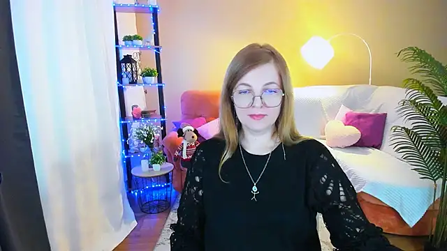 YourUniverser online show from November 16, 2025, 9:36 am