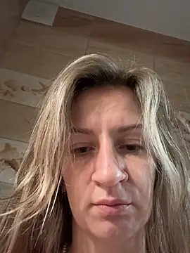 EvvaMur online show from September 26, 2025, 1:01 am